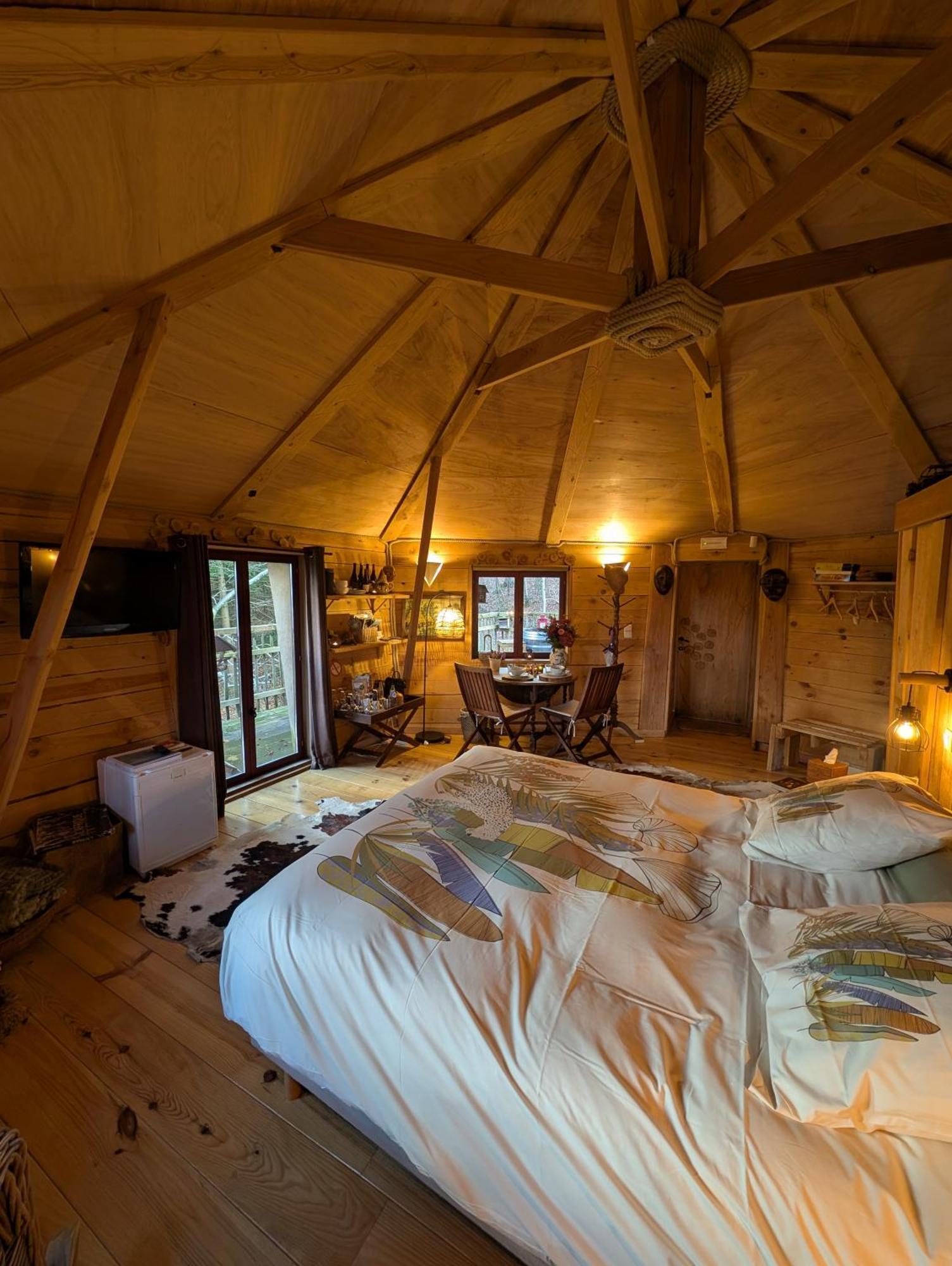 ספא B&B La Cabane Du Bois Dormant מראה חיצוני תמונה